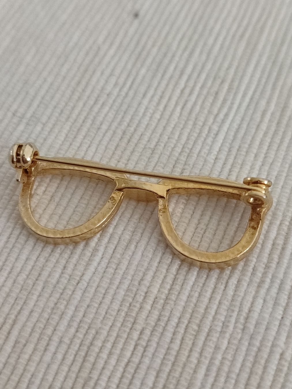 Spille & Fermagli: Elegante goldene Brillen-Brosche mit Strass-Steinen – Usato da Reinach BL venduto da marisne 1