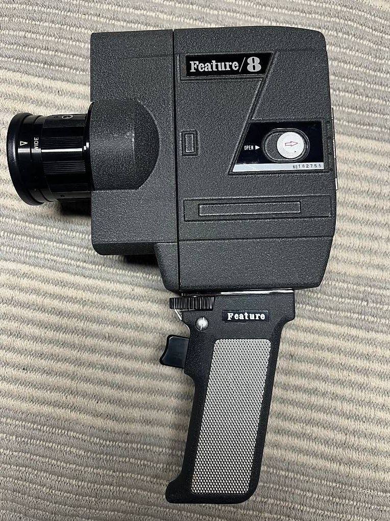 Videocamere: Caméra Super 8 Feature Reflex Zoom + sac vintage – Usato da La Chaux-de-Fonds venduto da Simone1180 1
