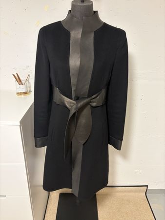 Mantel Valentino schwarz Wolle Kaschmir Grösse 36 neu