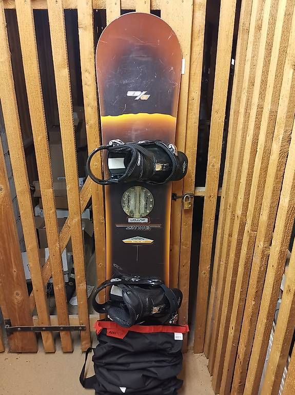 Board: Burton snowboard  – Usato da Zürich venduto da jeanremi.mai 2