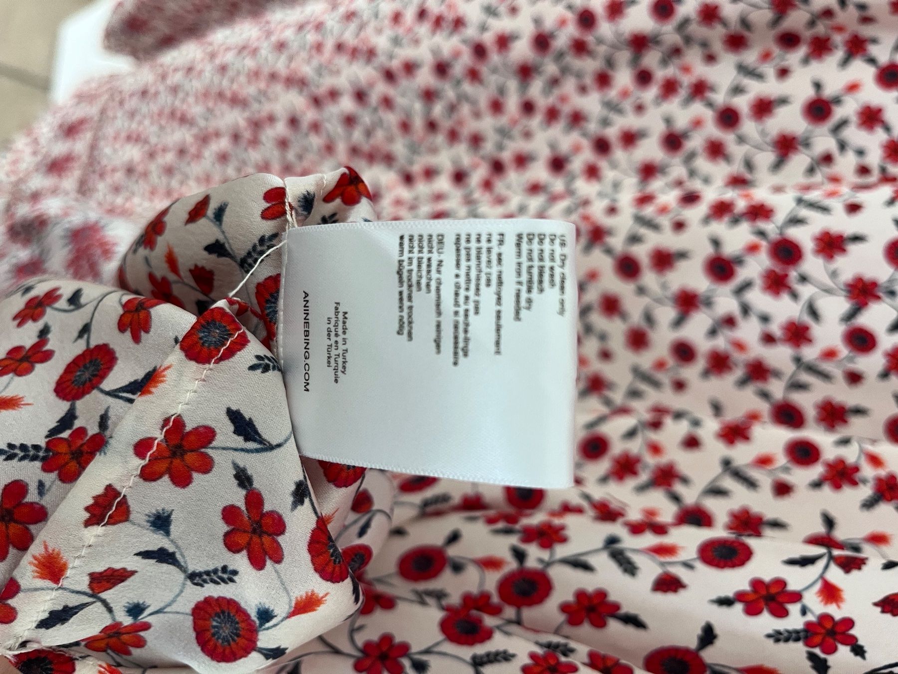Anine Bing Vestiti: Kleid aus Seide ANINE BING Grösse 40 – Nuovo (secondo la descrizione) da Roggwil BE venduto da KarotteV 5