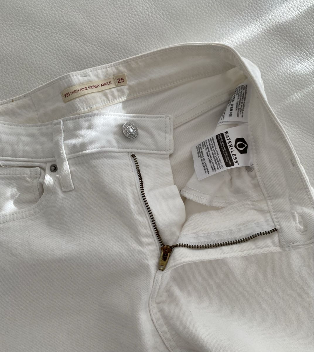 Levi's Pantaloni: Levis Hose 🌸 – Usato da Opfikon venduto da Luis144 2