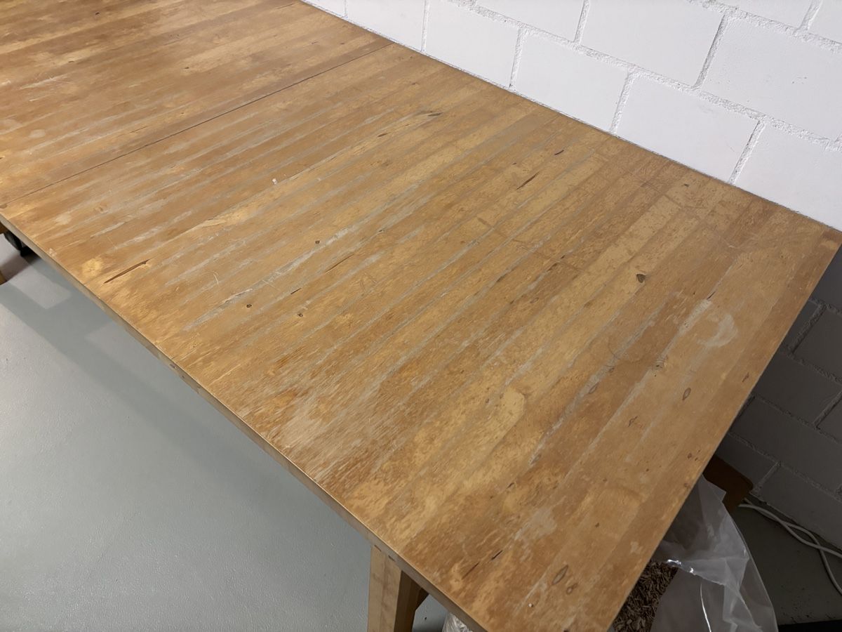 Tische: Holztisch / Werkbank – Gebraucht aus Wölflinswil von Pava07 1