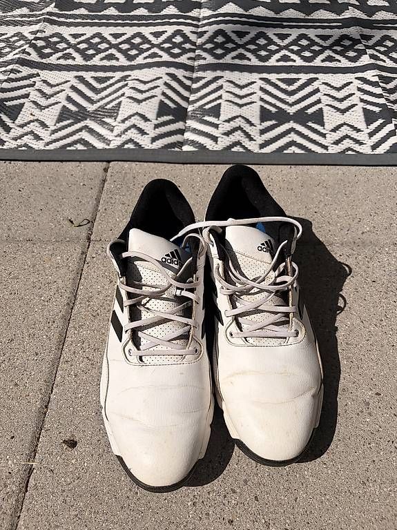 Adidas Scarpe da uomo: Chaussure golf Adidas – Usato da Fribourg venduto da fre_6xhf