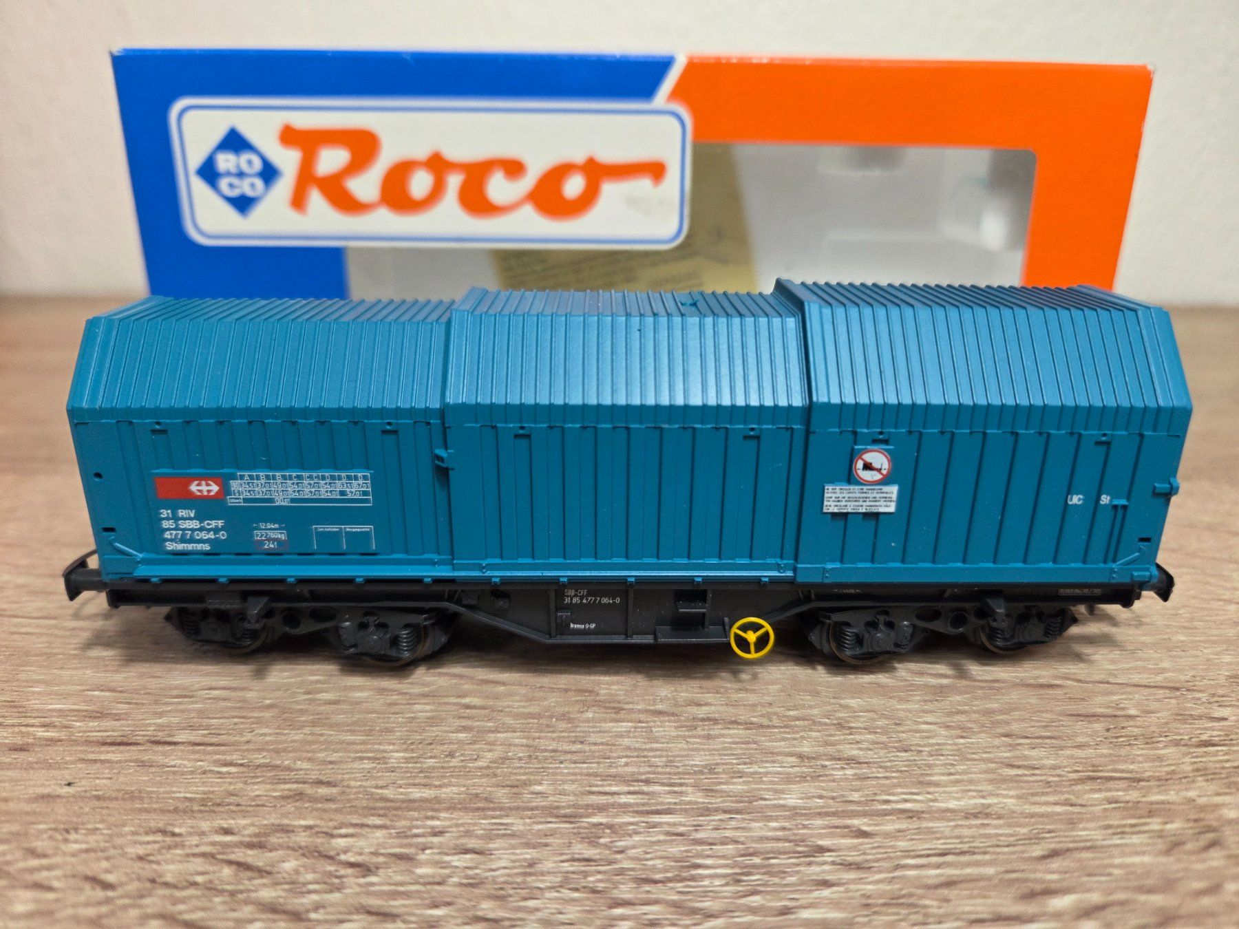 Roco Modellini di ferrovie: Roco 46293 Teleskophaubenwagen SBB H0 – Nuovo e nell'imballaggio originale da St-Aubin-Sauges venduto da Lo_Go