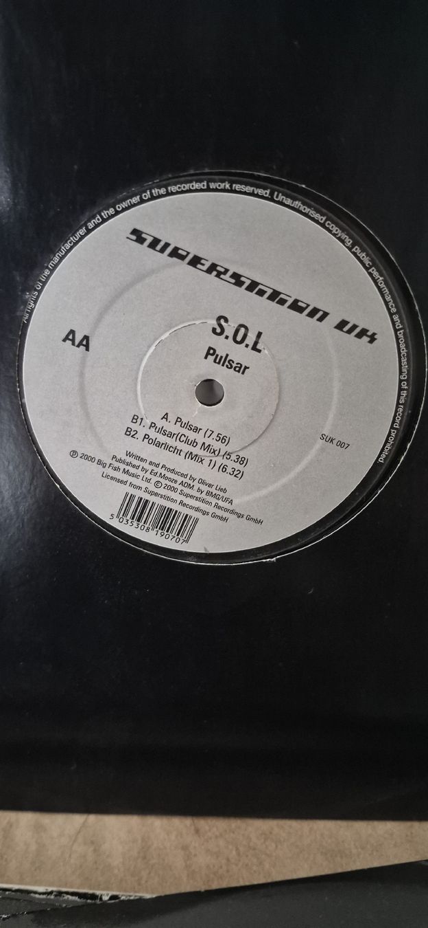 Vinyles: 53 vinyl TECHNO early 2000s – D'occasion à Bex par kalibouli 9