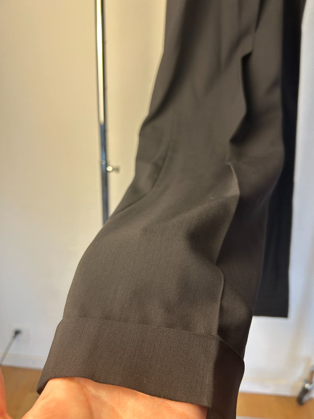 Brioni Hosen: Brioni Black Wool Trouser – Gebraucht aus Bern von kurtikobolt74 1