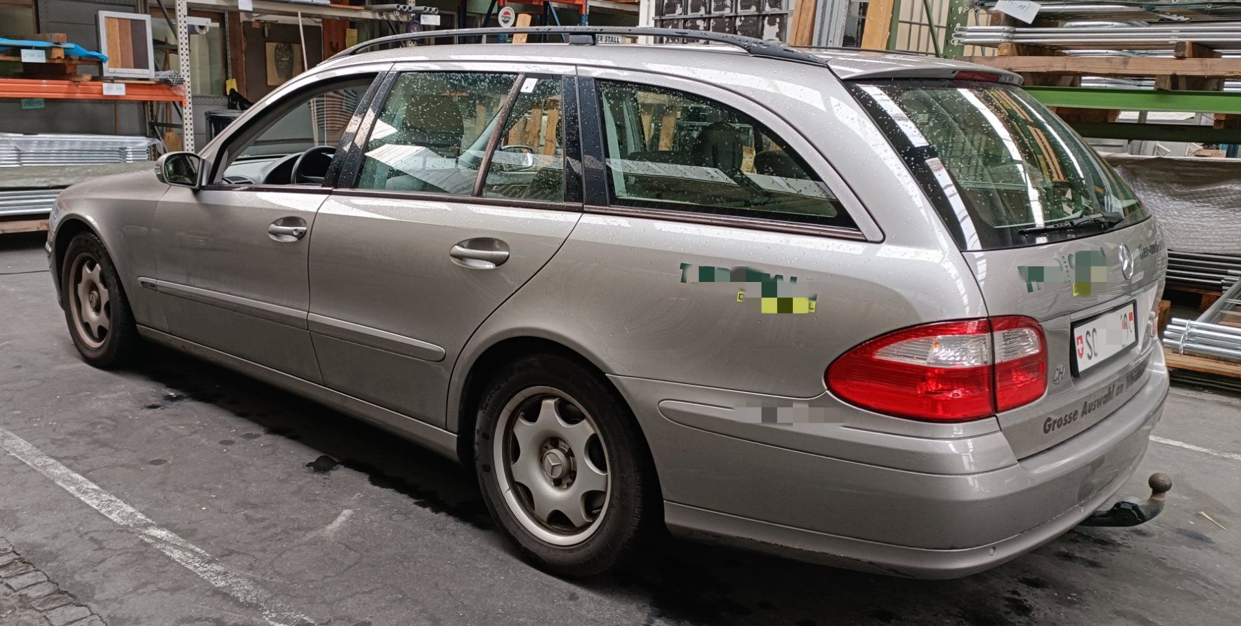 Mercedes-Benz Automobili: Mercedes Benz E 240 T – Usato da Däniken SO venduto da thumbnail 3