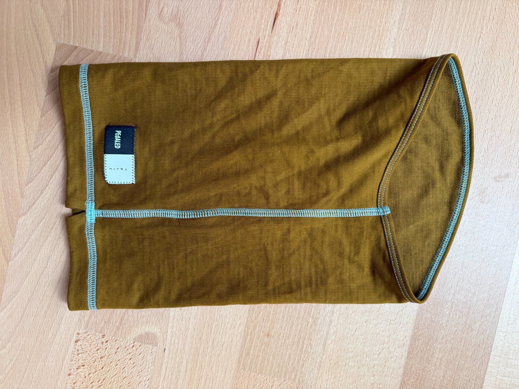 Foulards & écharpes: Halsschlauch in Senf von PEdALED – D'occasion à Winterthur par abl_xm6v