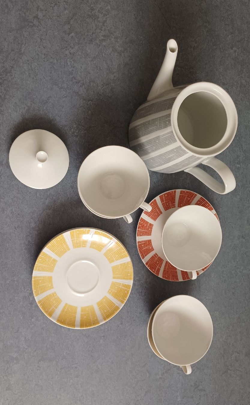 Set di piatti: Kaffeetassen m. Unterteller u. Krug – Usato da Entlebuch venduto da Waldschratt65 2