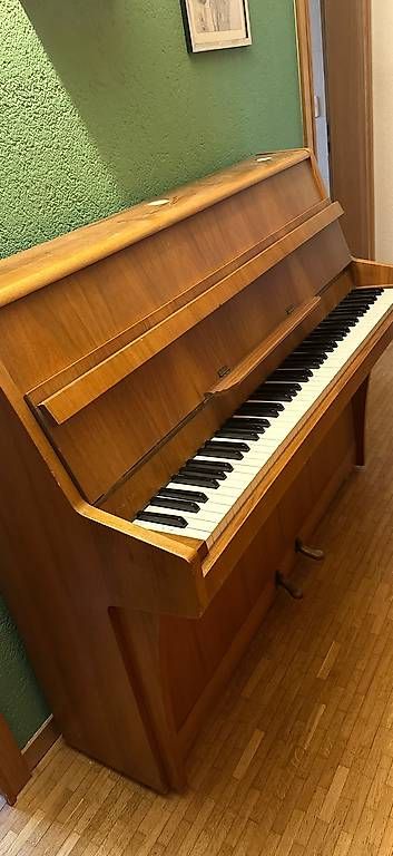 Musikinstrumente: Klavier – Gebraucht aus Luzern von Entofino 1
