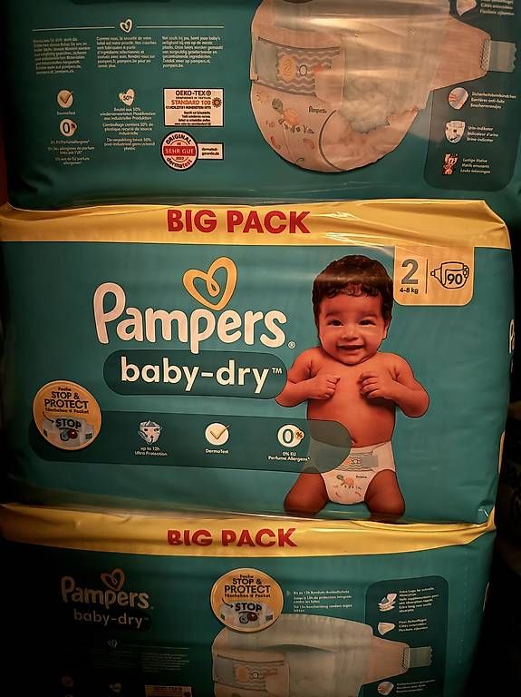 Windeleimer & Windeln: Pampers Windeln Gr. 2 || 450 Stück  – Gebraucht aus Berg TG von LilBobaa