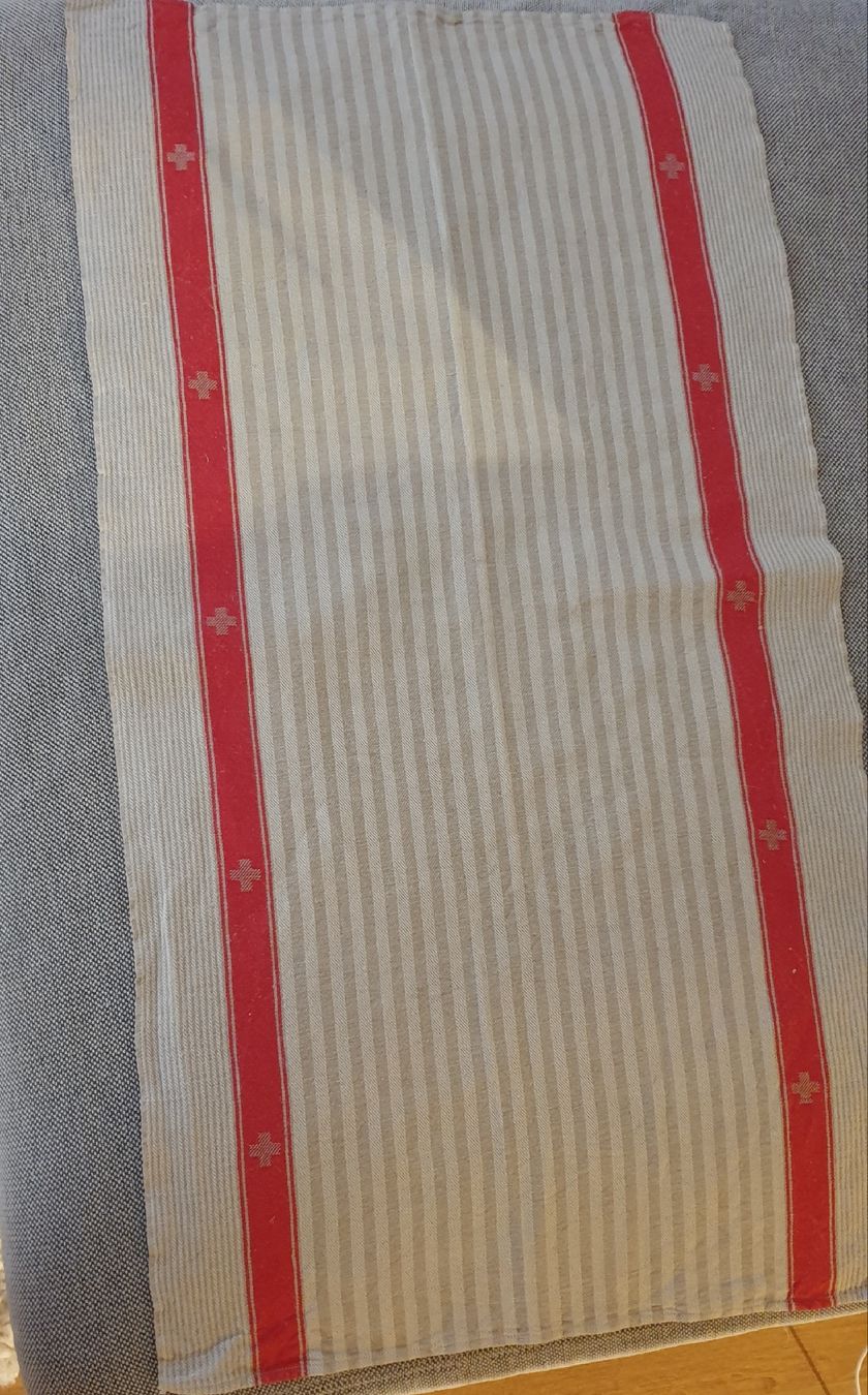 Linges de cuisine: Geschirrtuch Schweizer Armee – D'occasion à Wil SG par Glitter