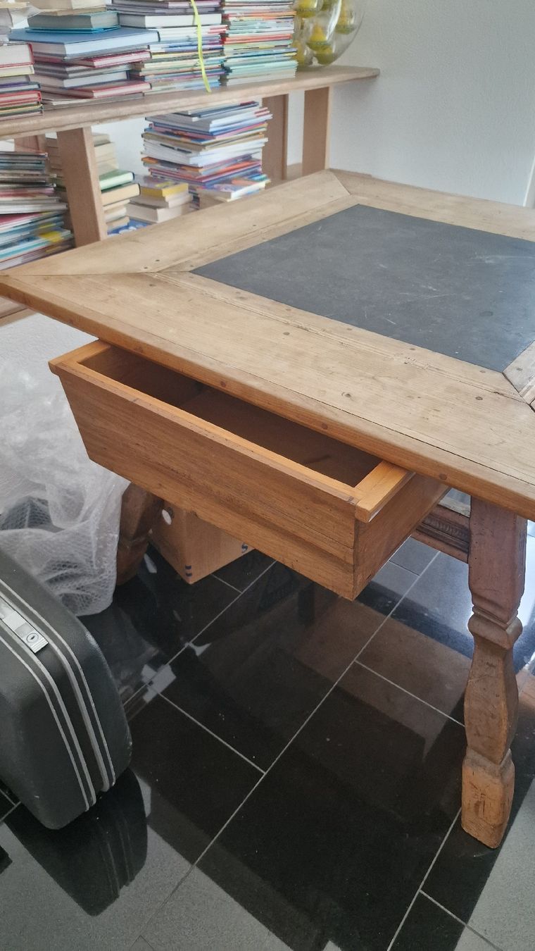 Tische: table ancienne – Gebraucht aus Echandens von Vasteinauer 1