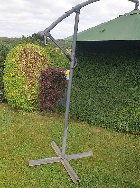 Sonnenschirme: à vendre grand parasol décalé – Gebraucht aus chénens von mathieu016 2