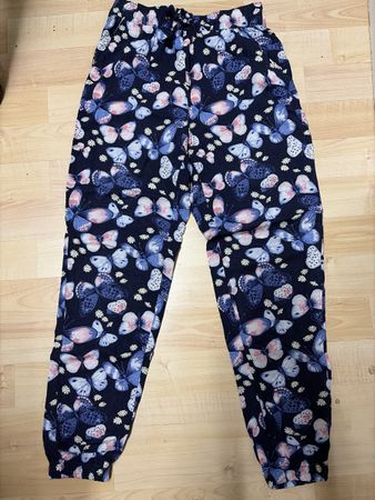 Stoffhosen Grösse 134
