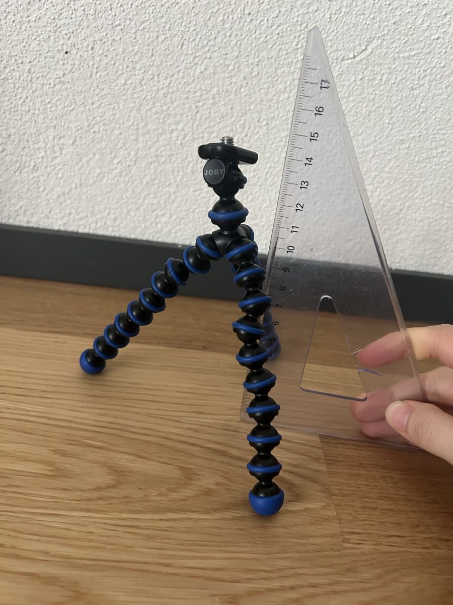 Treppiedi & Teste: Kleines Kamera Stativ mit beweglichen Beinen – Usato da Uster venduto da xBeccax 2