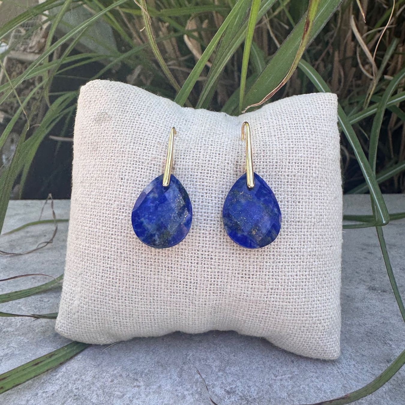 Orecchini pendenti & Orecchini a lobo: Edle Lapis Lazuli Ohrhänger vergoldet – Nuovo e nell'imballaggio originale da Rombach venduto da Ivreajewels 2