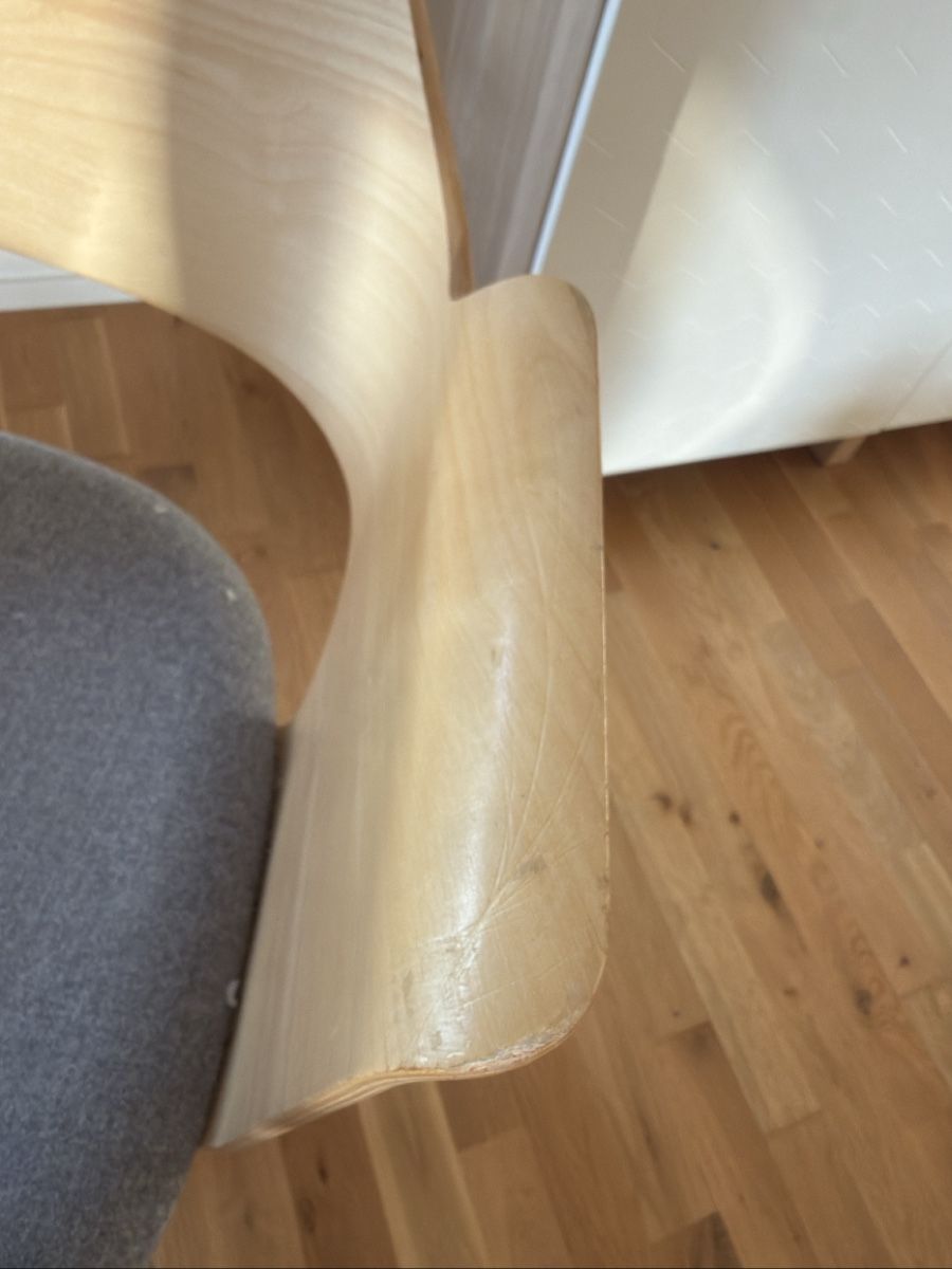 Ikea Chaises: FJÄLLBERGET Büro stuhl – D'occasion à Rapperswil SG par MelanieMelone 2