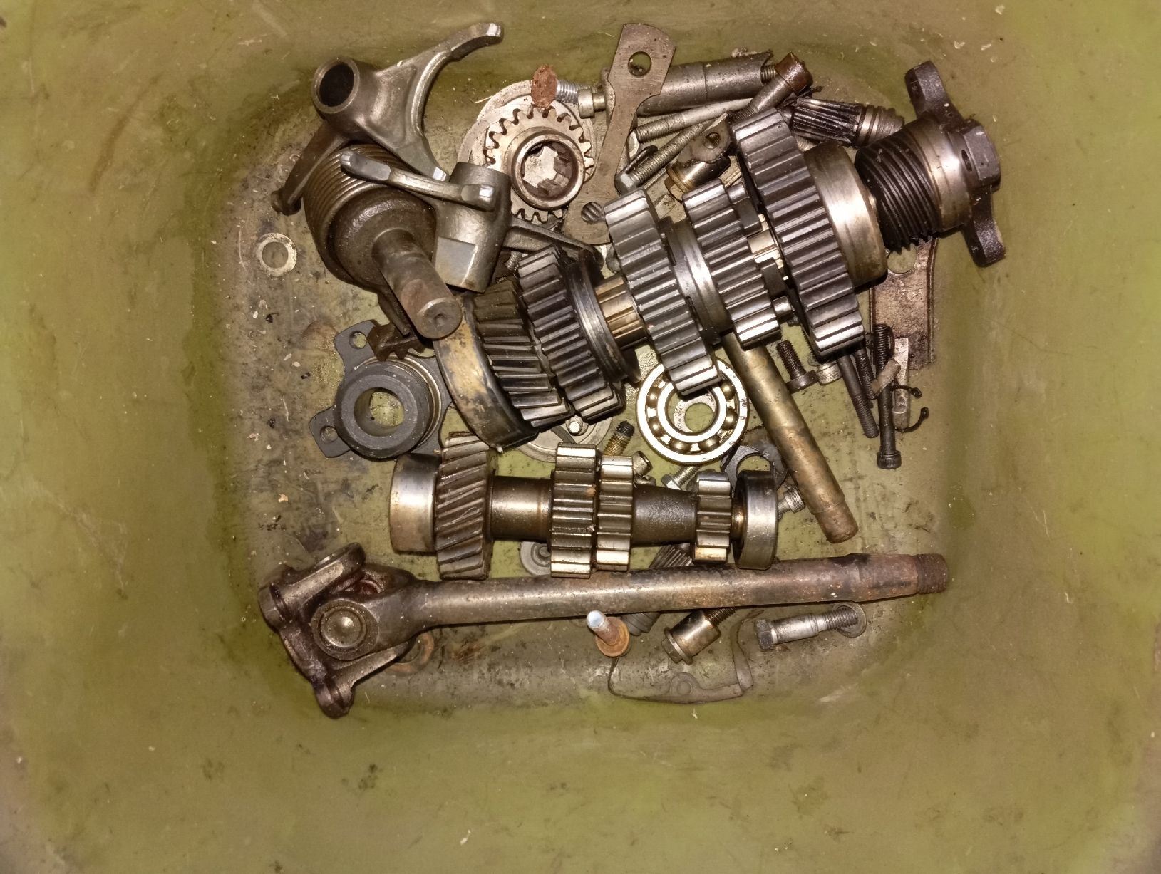 BMW Tutti i ricambio per moto: BMW R80, 2 boîtes de vitesses – Usato da Corbières venduto da loloco1 2