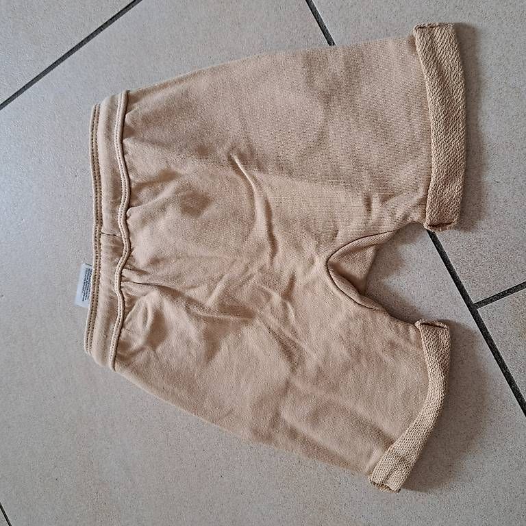 H&M Hosen: Kurze Baumwollshorts -H&M - Neu - 92 – Neu und originalverpackt aus Hägendorf von PRvR 1
