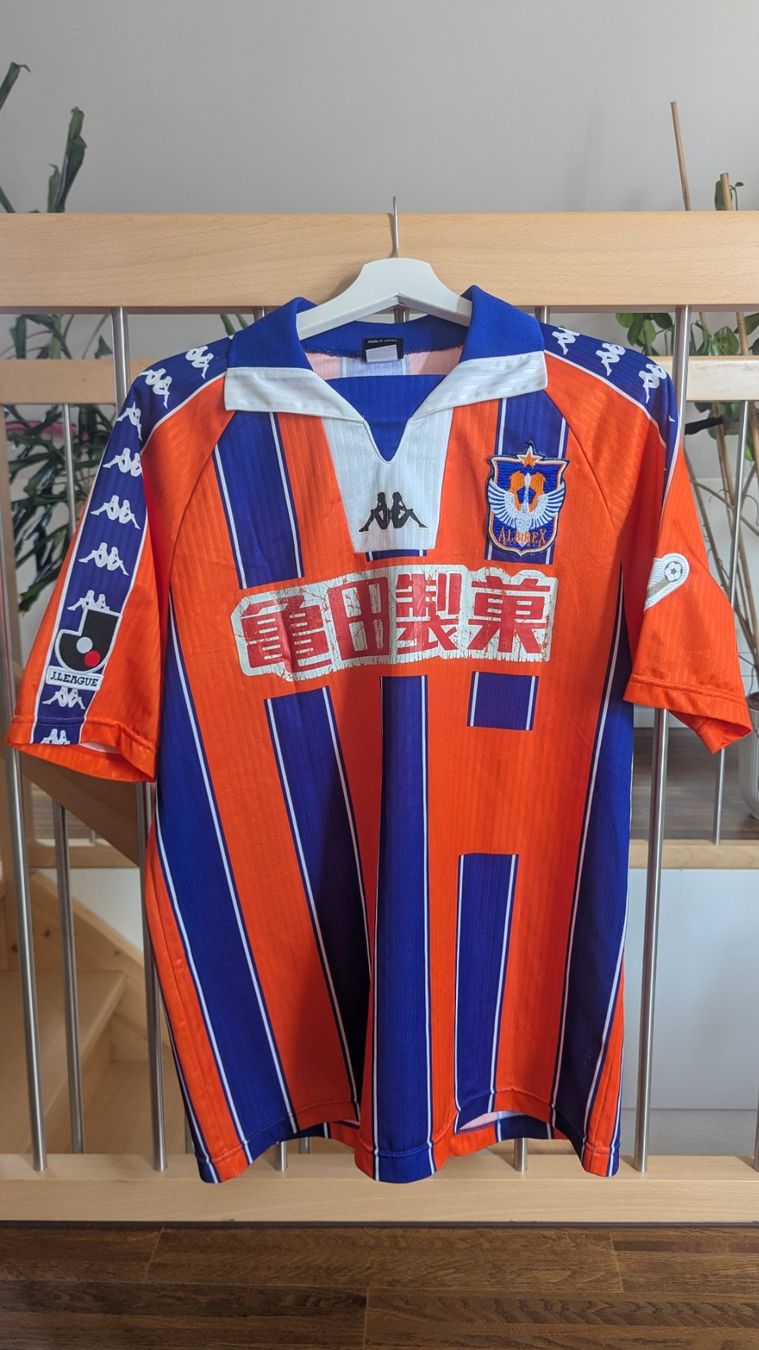Maillots de corps & Pantalons: Albirex Niigata 2002 Grösse L – D'occasion à Zürich par DebsBre