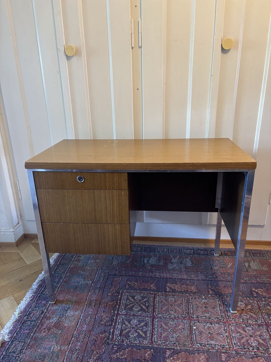 Scrivanie: Bureau vintage  – Usato da geneve venduto da vintagegirl