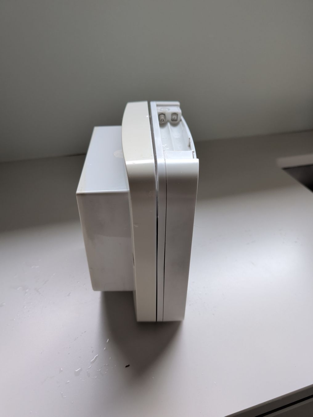 Gattaiole: SureFlap Microchip Katzenklappe – Usato da Susten venduto da ivan.schnyder 1