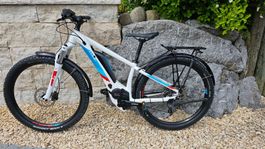 E-Bike Cube Mountainbike Neuwertig Grösse S für Ladies TOP