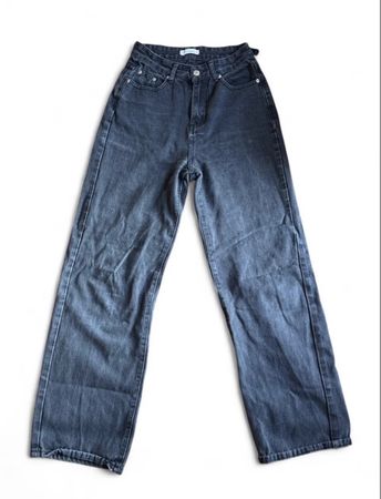 Schwarze Hose baggy