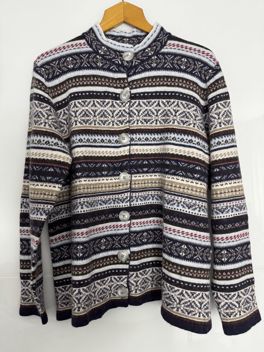 Madeleine Jacken: Madeleine Pullover/Cardigan Jacke Gr. M/L – Gebraucht aus Grenchen von servet.t
