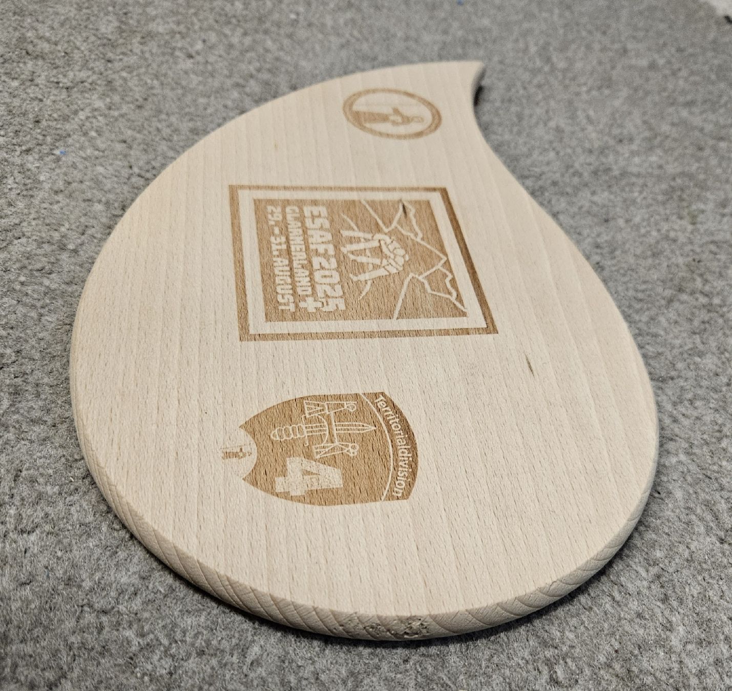 Elettrodomestici da cucina: ESAF 2025 Holz Schneidebrett – Nuovo (secondo la descrizione) da Dachsen venduto da Topparts1 1