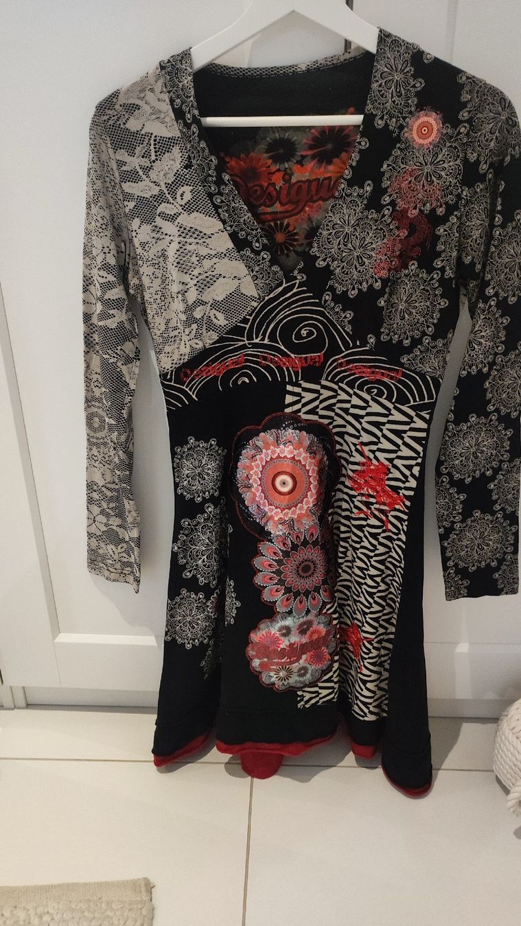 Desigual Vestiti: Desigual Kleid, Gr. M – Usato da Stäfa venduto da modeflash