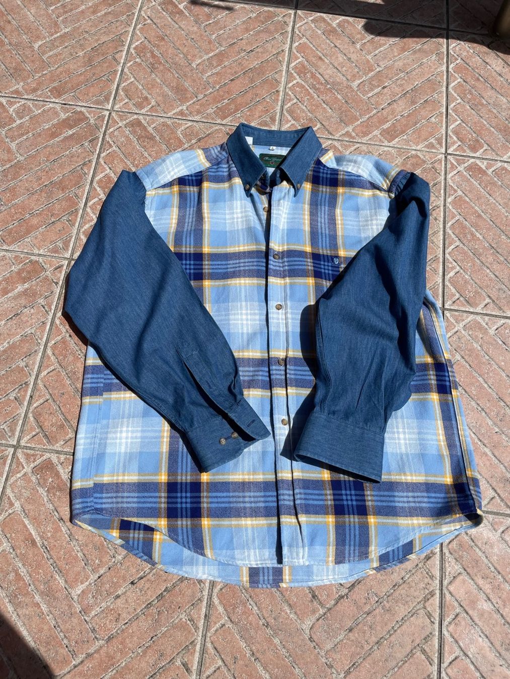 Camicie: Oliver Grant chemise – Usato da La Croix (Lutry) venduto da Sporades 5