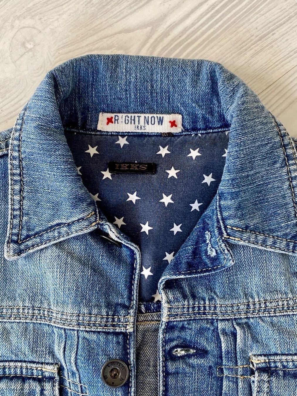 IKKS Giacche & Cappotti: Coole Mädchen- Jeansjacke IKKS Gr.138 – Usato da Estavayer-le-Lac venduto da Mimmy02 4