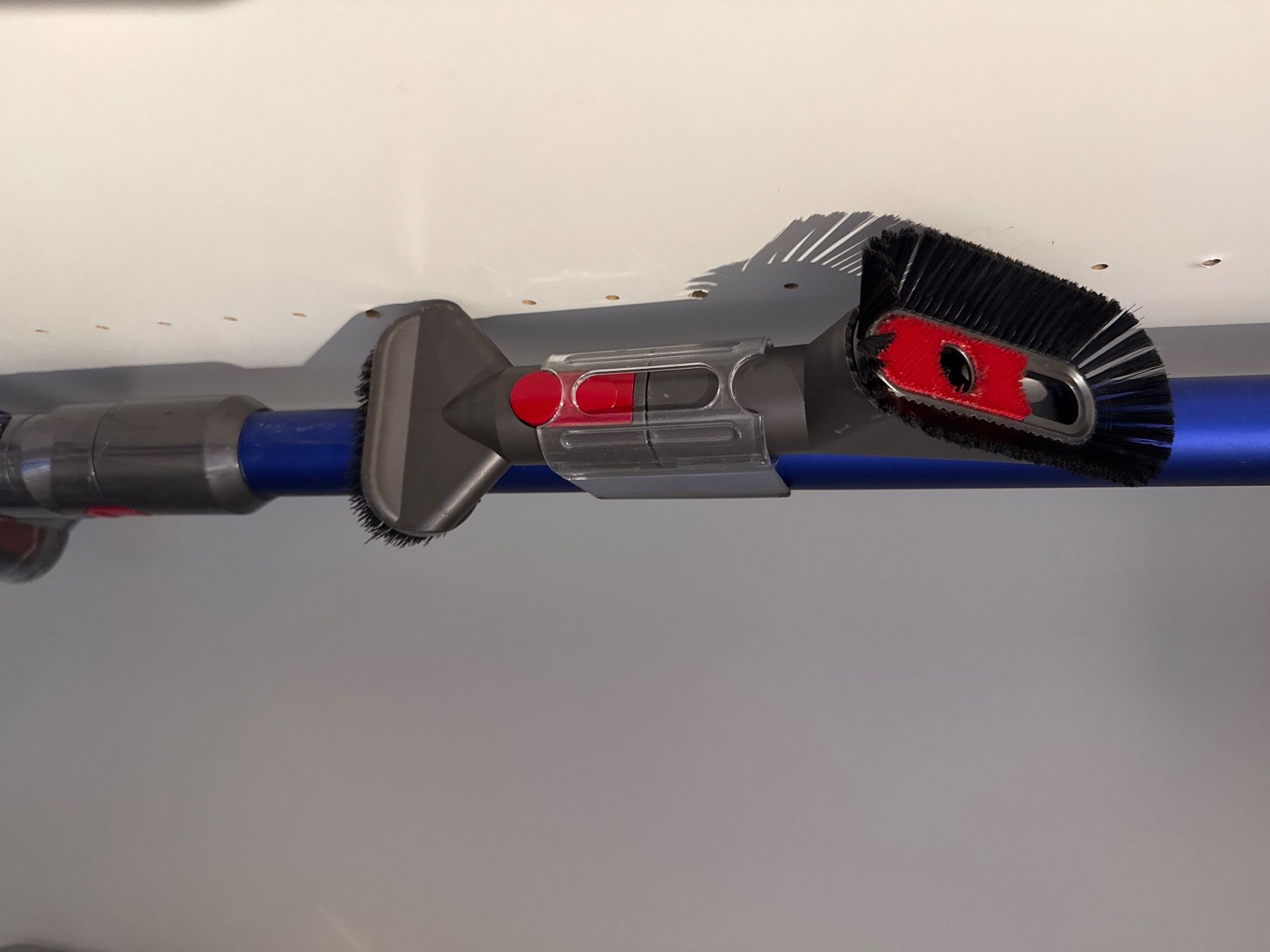 Dyson Staubsauger & Zubehör: Dyson V11 absolute extra – Gebraucht aus Thalwil von Nifili 4