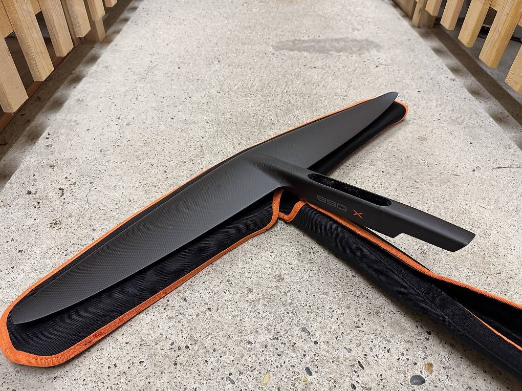 Surfboards & Schwimmbrette: Code Foils 890X – Gebraucht aus Biel/Bienne von simxn 1