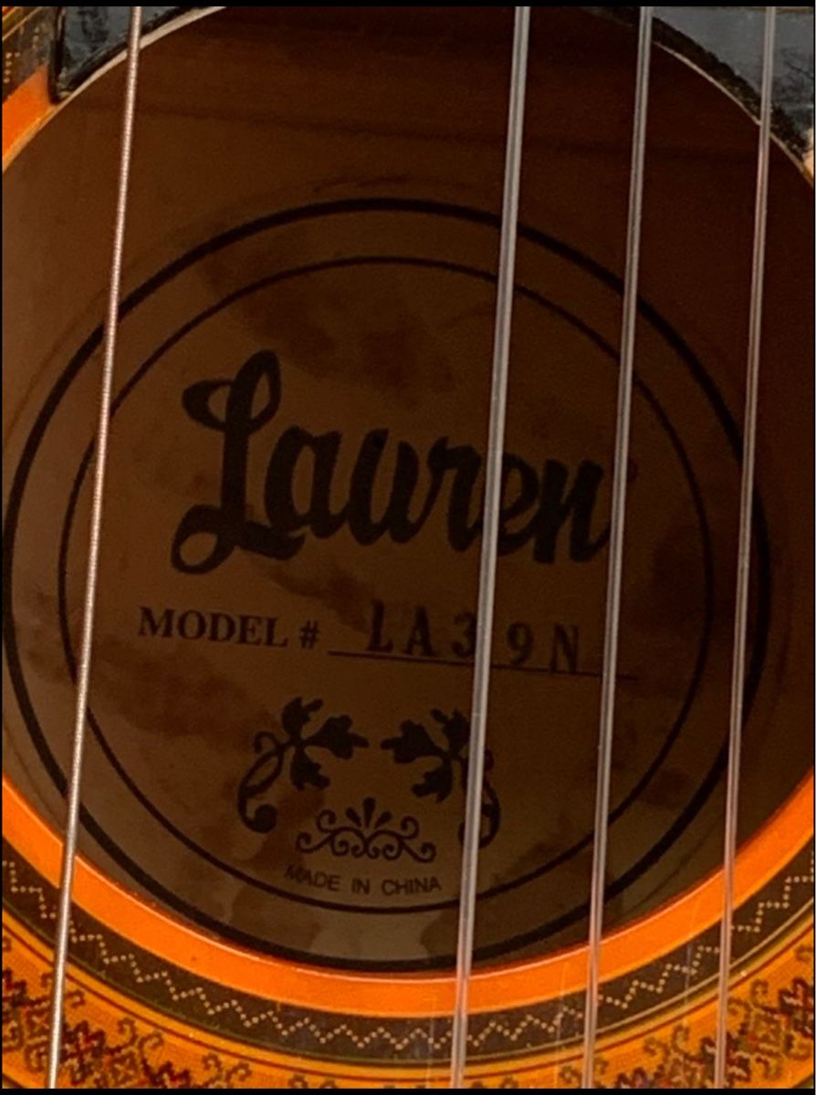 Strumenti musicali: Gitarre „Lauren“ – Usato da Wangen b. Olten venduto da Finolino28 3