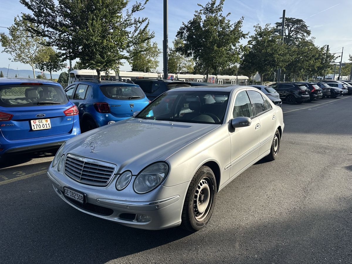 Mercedes-Benz Autos: Mercedes e240 – D'occasion à Bernex par beerlij