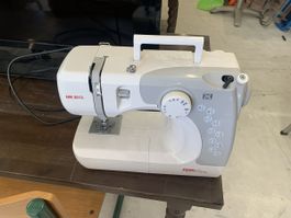 Nähmaschine NM 2013 weiss/grau guter Zustand