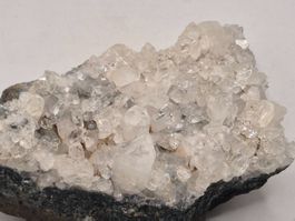 Apophyllit - Gruppe aus Indien ca. 487gr.