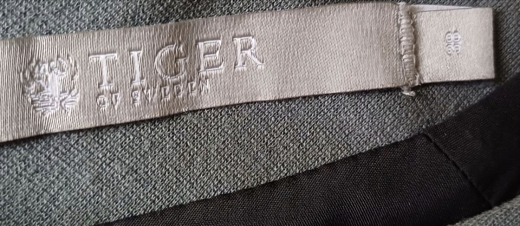 Tiger of Sweden Robes: Kleid Tiger 38 – D'occasion à Alpthal par Ing3_rid 5