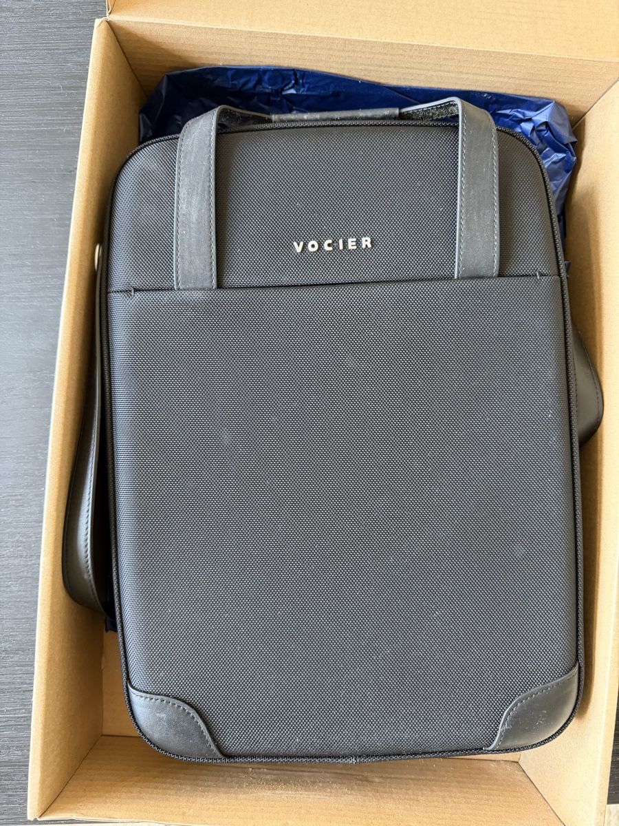 Valigie: Vocier Avant Holdall bag – Nuovo (secondo la descrizione) da Neuchatel venduto da frp_ncm6