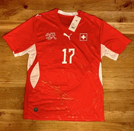 Fussballtrikot Schweizer Nationalmannschaft /Nr. 17 VARGAS L