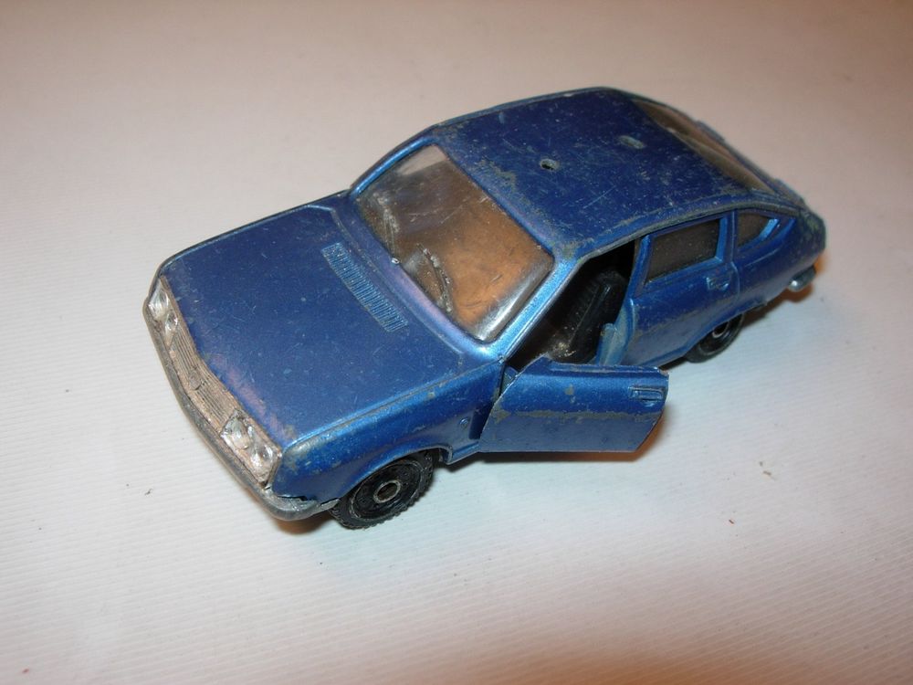 VOTURE POLISTIL - LANCIA beta 1800 bleue E.41 - 1/43 a voir a rare 70'S
