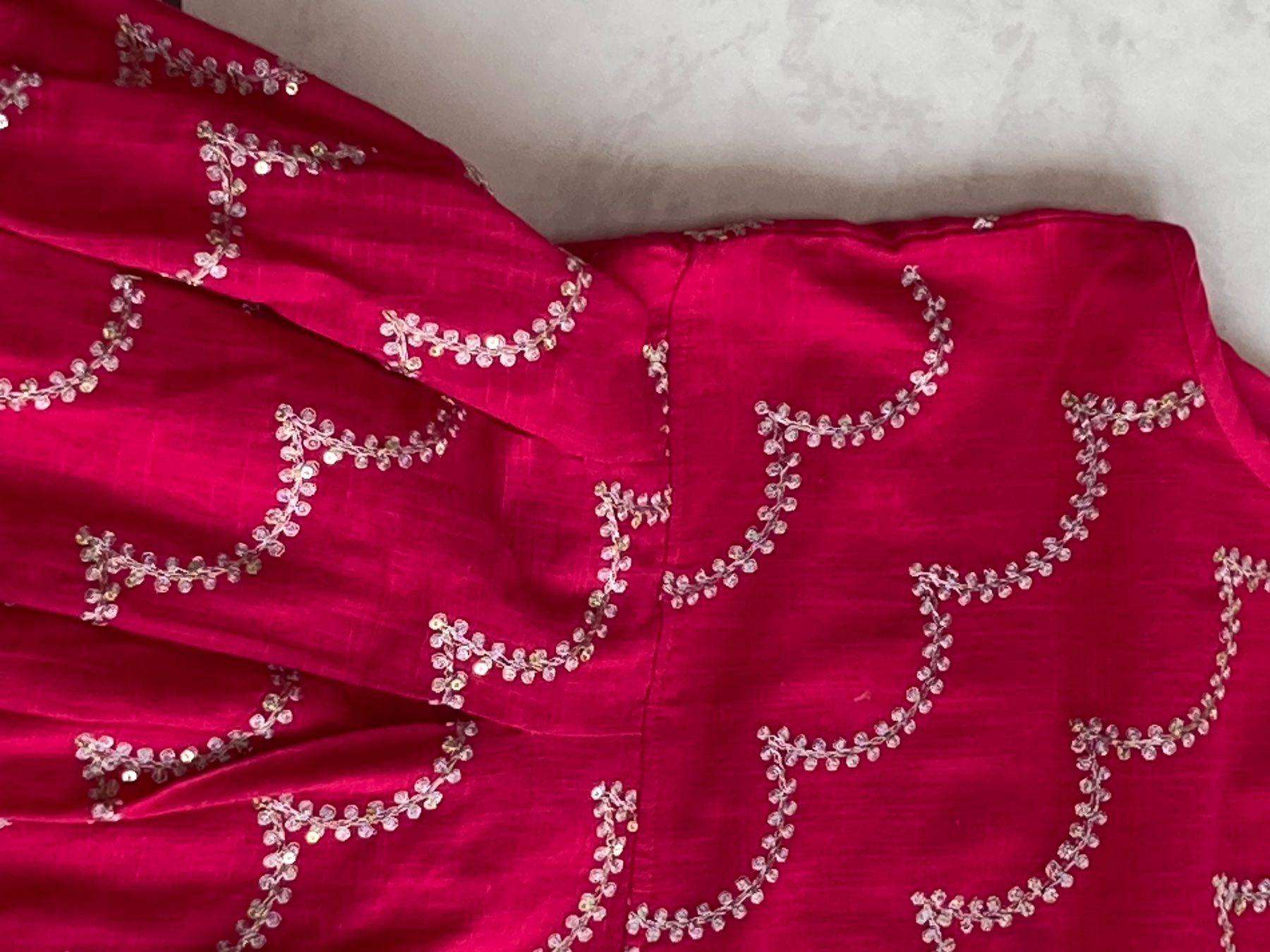 Robes et jupes: LOFFF robe 146/152cm – Neuf (Voir description) à domdidier par picolo99 1