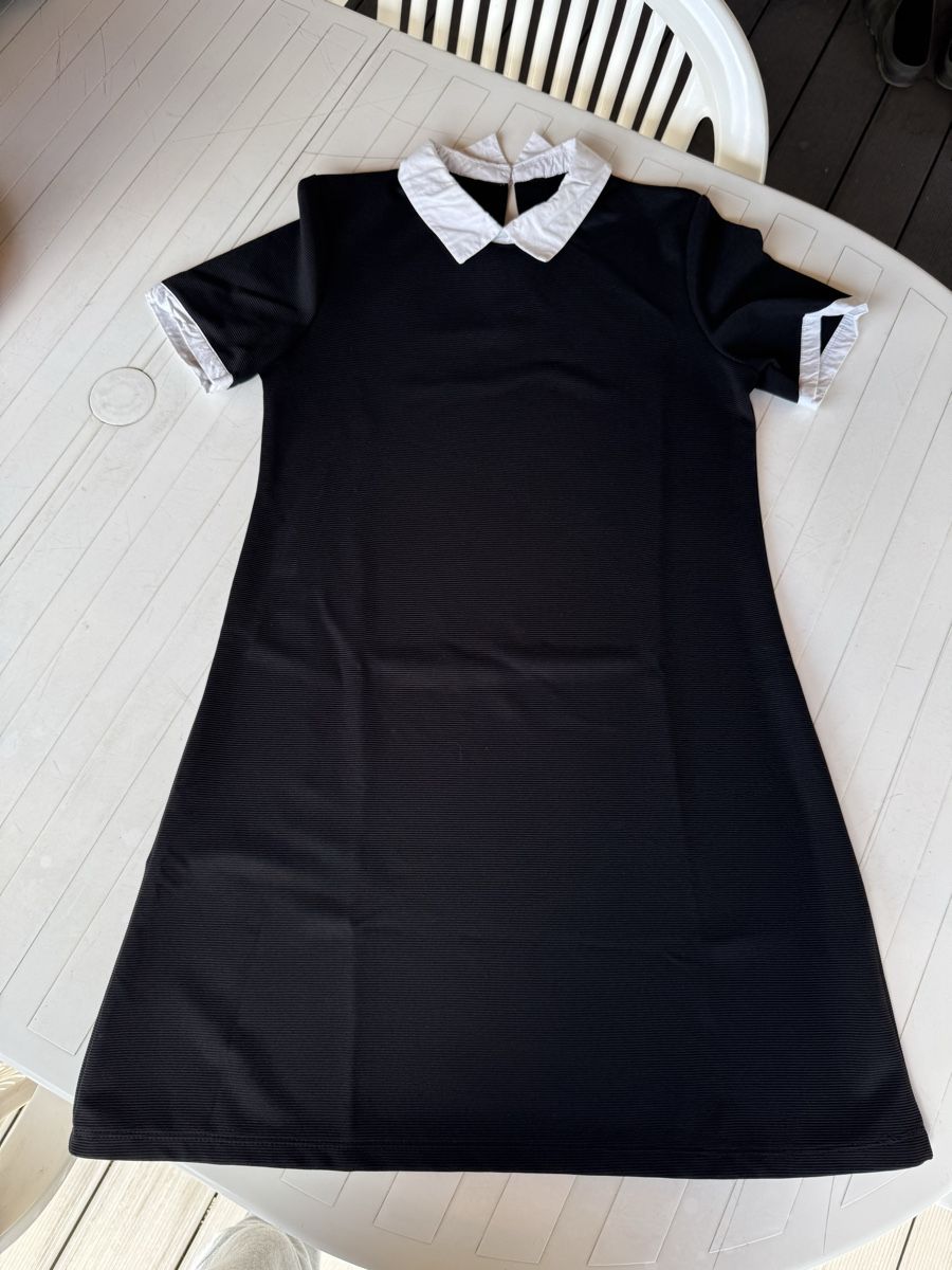 Vestiti: Robe noire avec col M – Nuovo (secondo la descrizione) da Porrentruy venduto da fee_24