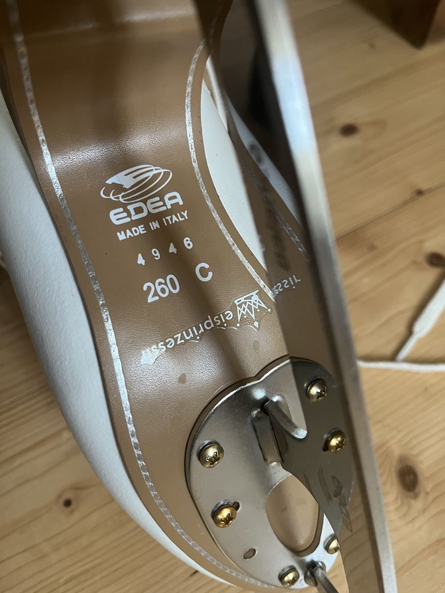 Edea Pattini da ghiaccio: Edea Motivo 260 C – Usato da Bern venduto da Barna2014 5