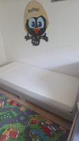 Kinderbett mit Matratze 
