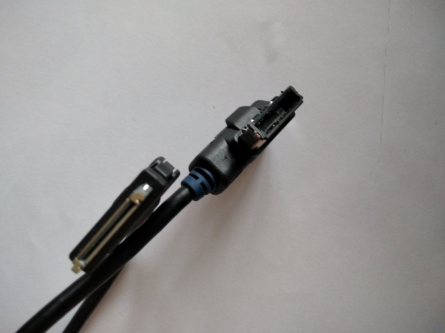 Unità & Adattatore: Adapter VW Seat Skoda Iphone Kabel – Usato da Kleindietwil venduto da kon_9nml 1